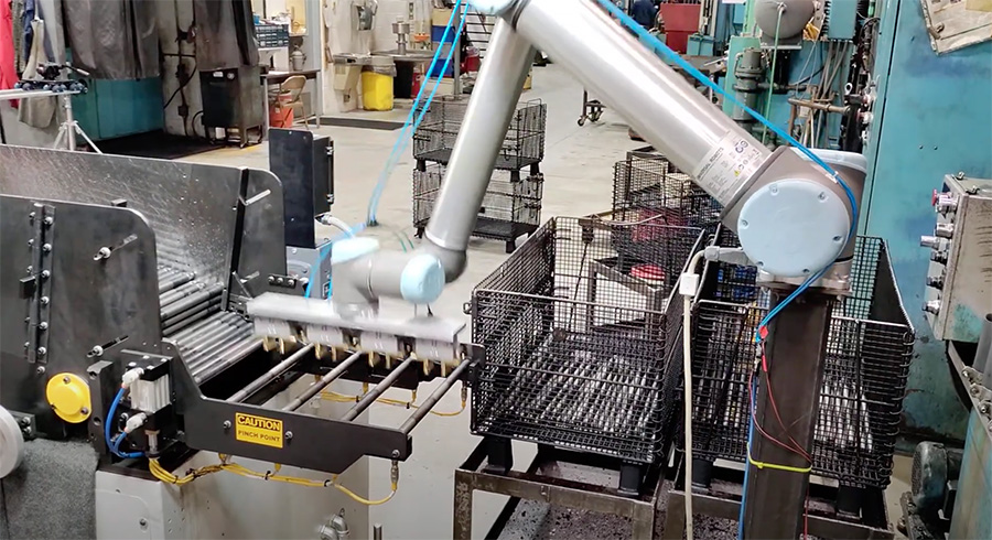 Model 1700 with Collaborative Robot